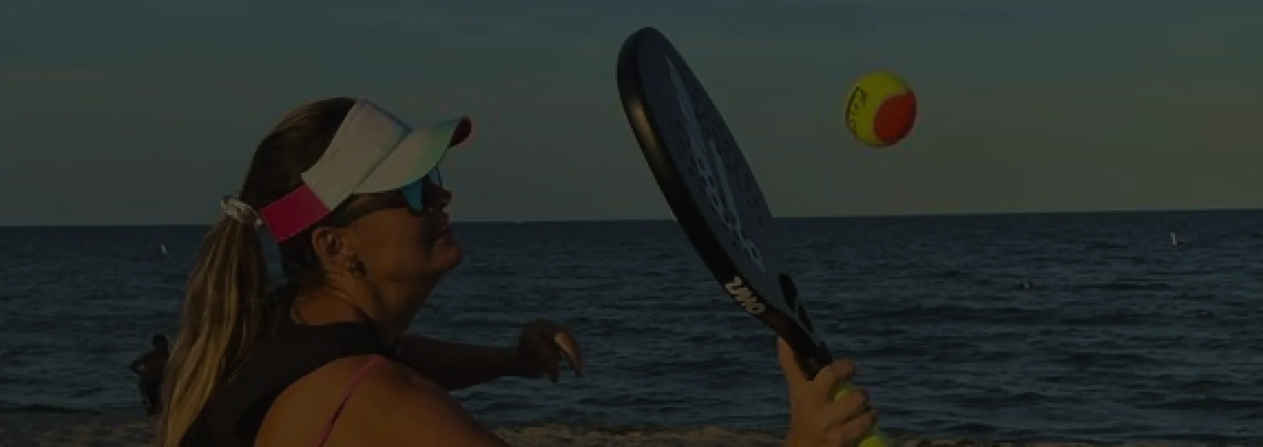 what is the best beach tennis racket flow scaled